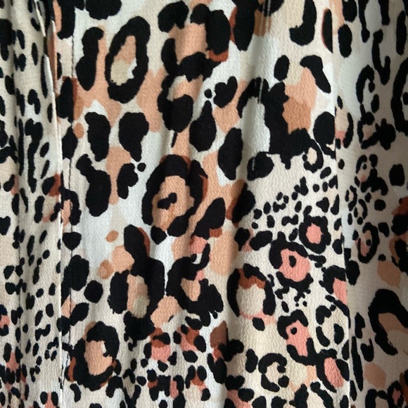 CUPID sleeveless leopard print blouse  SZ  42  XXL - Picture 5 of 10